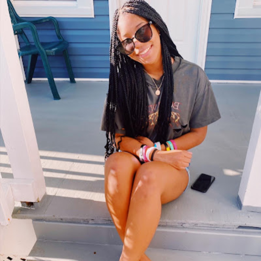 Meet your Posher, Kya